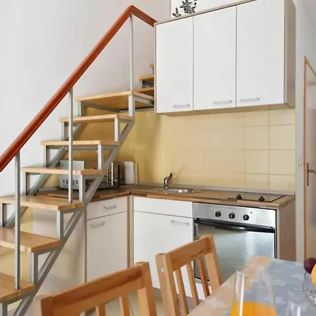 With Large Garden In The Heart Of Apartment *