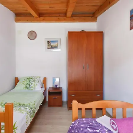 Apartment With Large Garden In The Heart Of